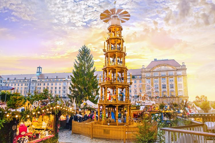 Vánoční adventní trhy v Drážďanech