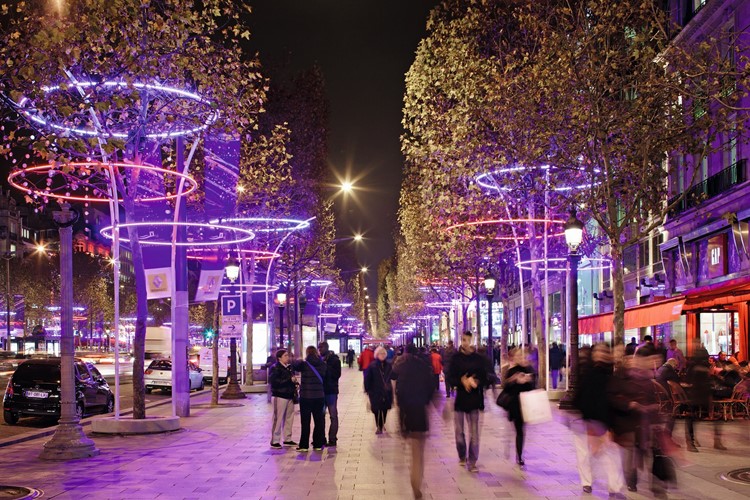 Poznávací zájezd do Paříže - Vánočně nazdobené ulice Paříže