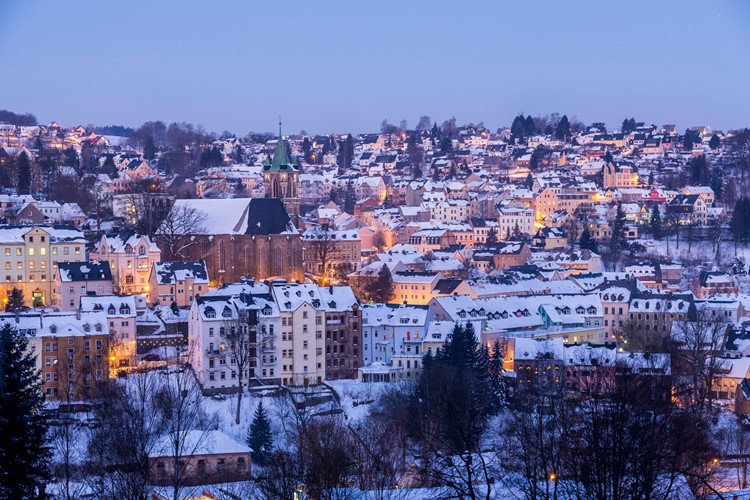 Vánoční Annaberg - pohled na zasněžené město