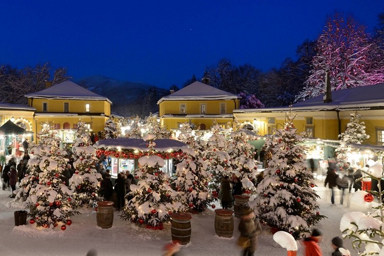 Rukodělné vánoční trhy na zámku Hellbrunn