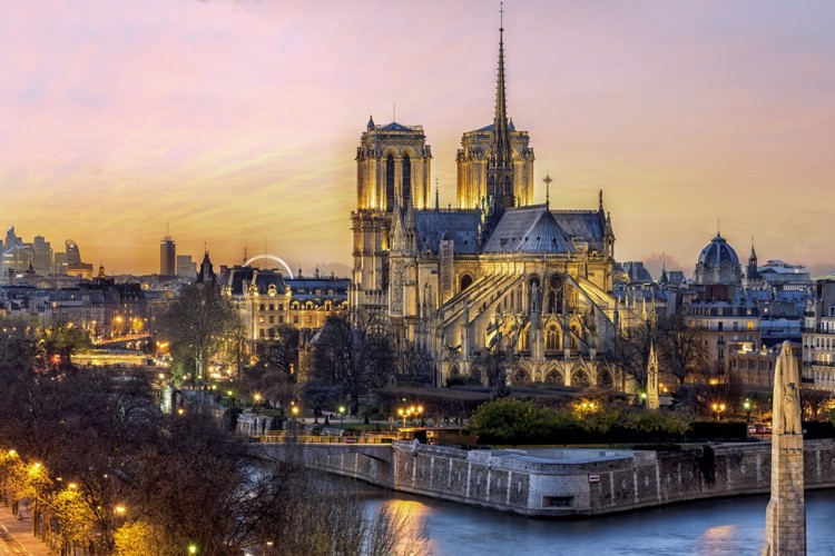 Poznávací zájezd do Paříže - Katedrála Notre Dame