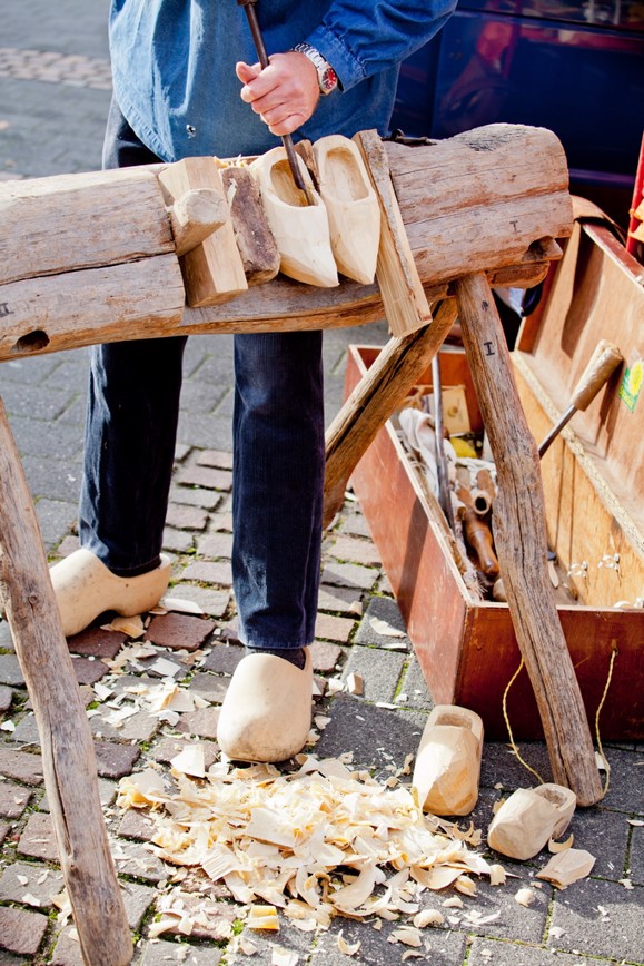 Poznávací zájezd do Holandska - Výroba dřeváků