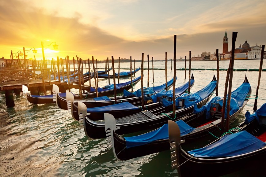 Poznávací zájezd do adventních Benátek - Západ slunce na Benátkami