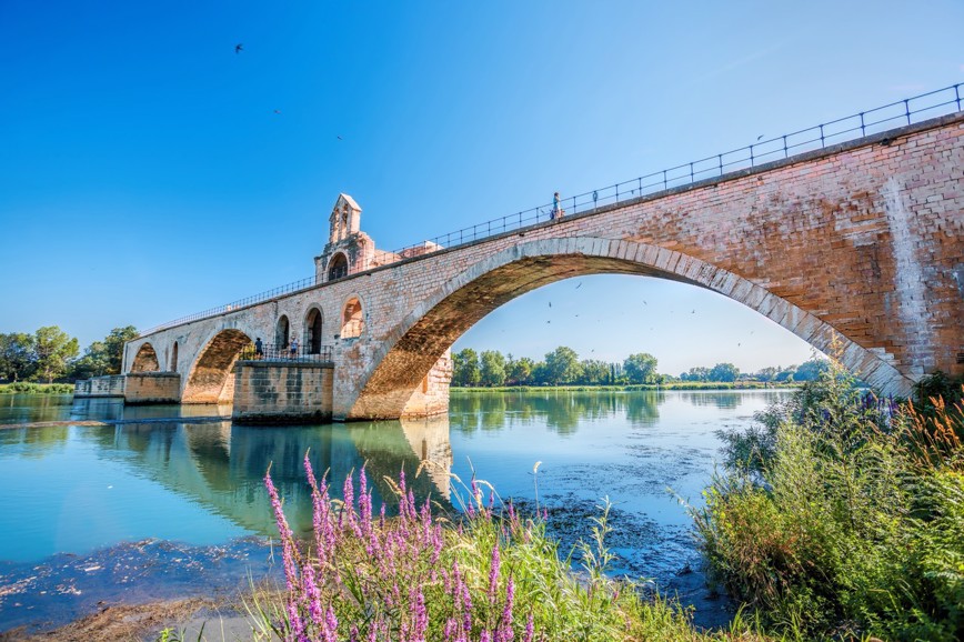 Nedokončený Avignonský most