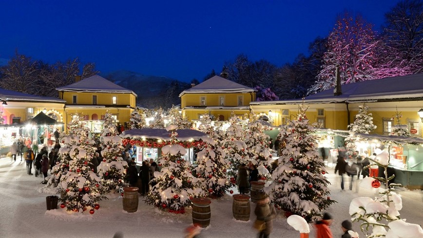 Rukodělné vánoční trhy na zámku Hellbrunn